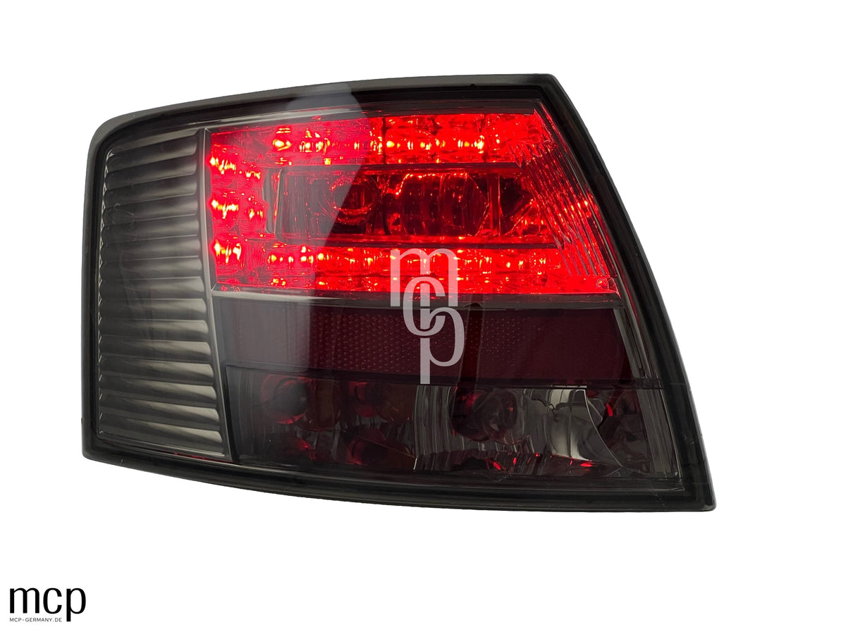 MCP 023057 – Audi A4 B7 Avant LED Rückleuchten Smoke – LED Lichtbild Aussen