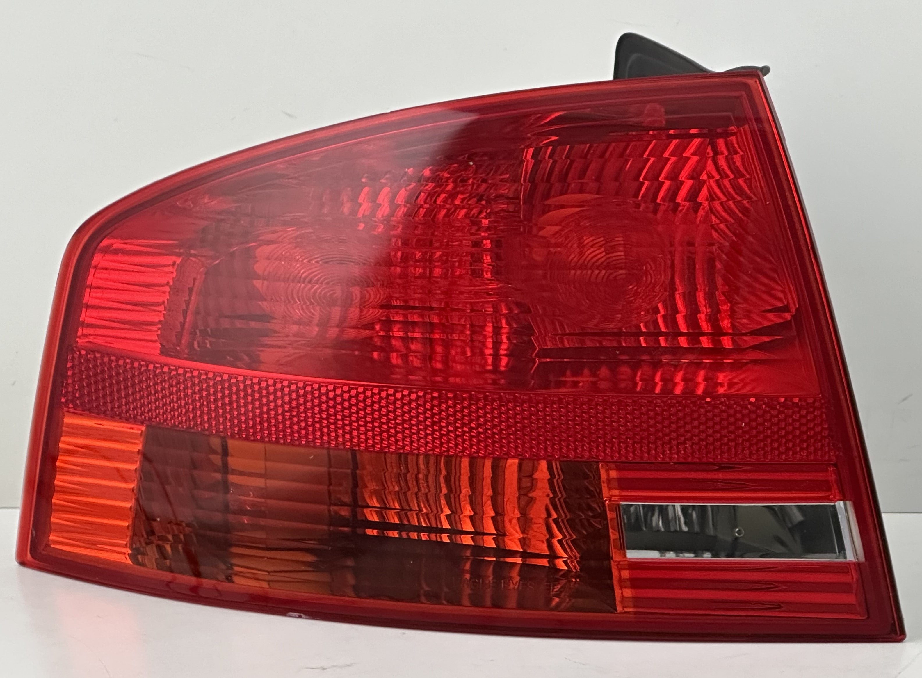 Rückleuchte Audi A4 B7 Limo (04-07), links aussen