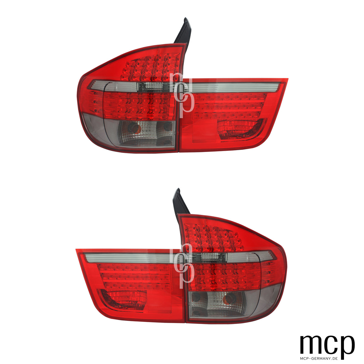 MCP 033100 – LED Rückleuchten Set für BMW X5 E70 (03/2007 bis 06/2010) in Rot/Smoke – vollständige Setdarstellung; Gegenansicht aus originaler Frontaufnahme gespiegelt.