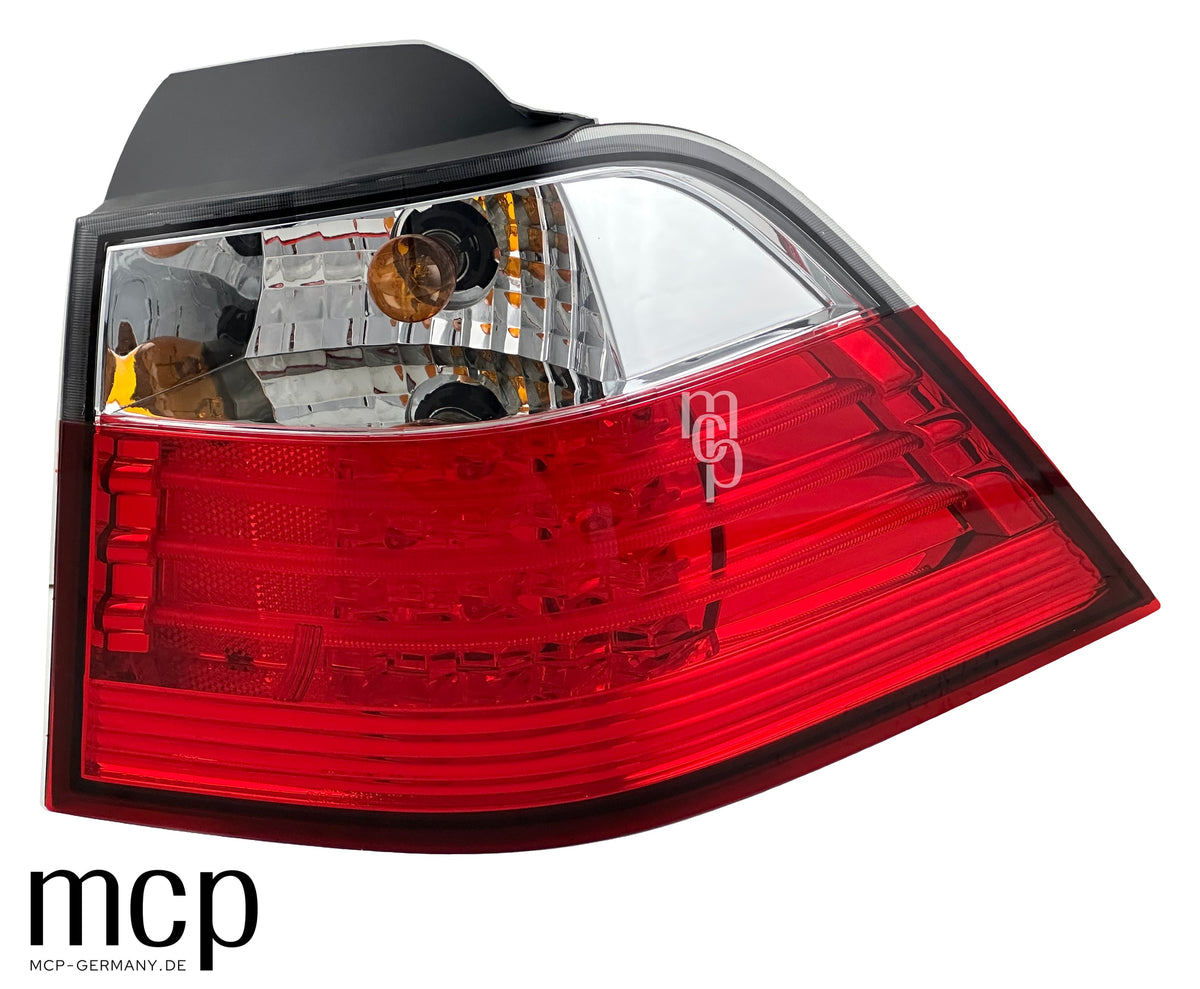 MCP 033168 – BMW 5er E61 Touring LED Rückleuchten Rot/Klar – Frontansicht der äußeren Leuchte