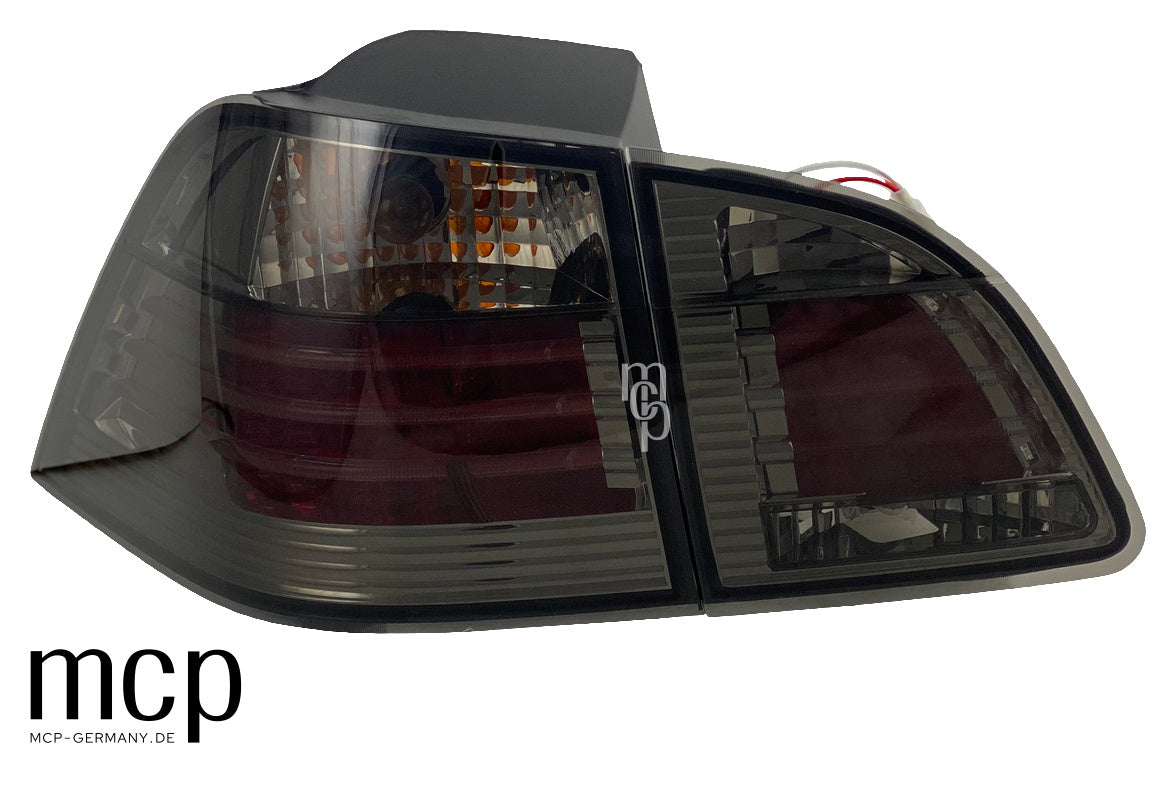 MCP 033169 – BMW 5er E61 Touring LED Rückleuchten Smoke – Frontansicht