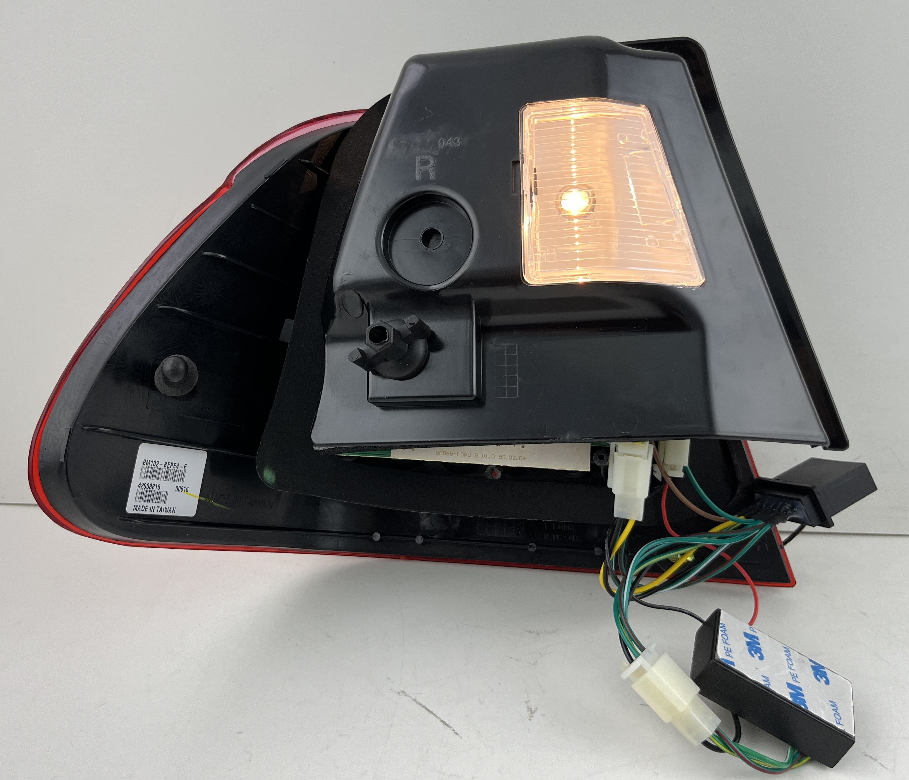 LED Rückleuchten Set BMW E46 Limo (98-01) in rot/pink - nur Außenteile