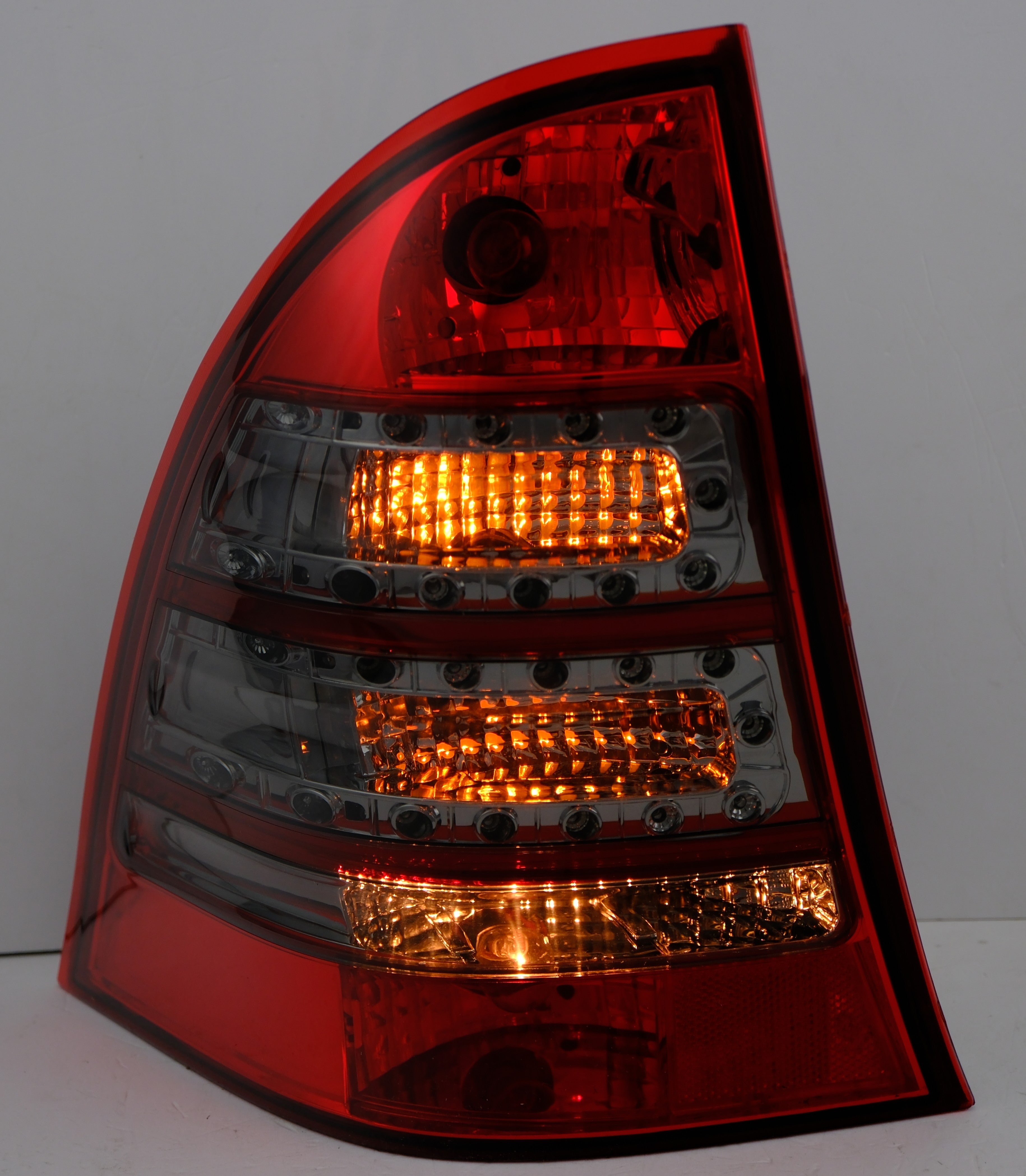 LED taillights for Mercedes-Benz S203 W203 estate in red/black