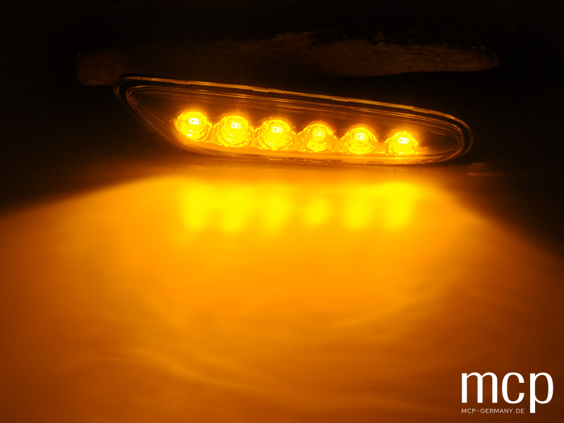 LED Seitenblinker Set für BMW 3er E46 / E60 / E87 / E90 in Chrom – weitere Ansicht
