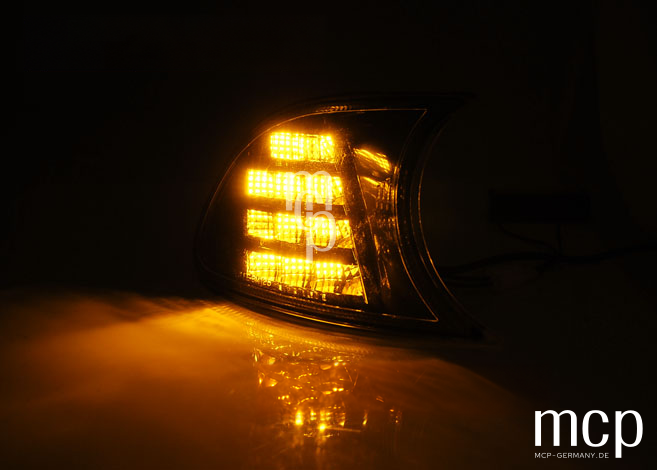 LED Frontblinker Set für BMW 3er E46 Coupé / Cabrio (04/1999 bis 08/2001) in Schwarz – weitere Ansicht