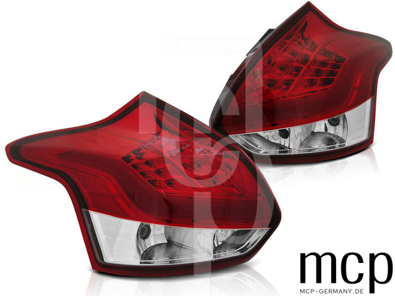 LED Lightbar Rückleuchten Set für Ford Focus MK3 Hatchback (04/11 bis 12/14) in Rot/Chrom