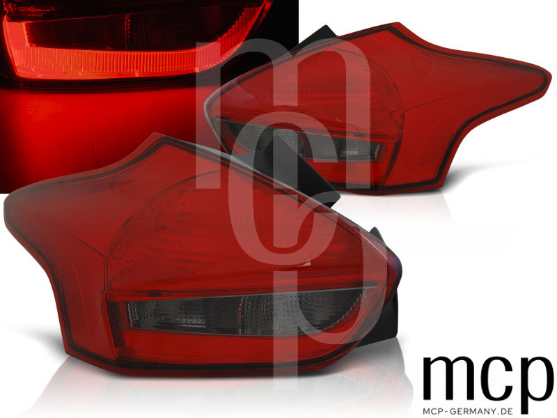 LED Lightbar Rückleuchten Set für Ford Focus MK3 Facelift Hatchback (01/2015 bis 08/2018) in Rot/Smoke
