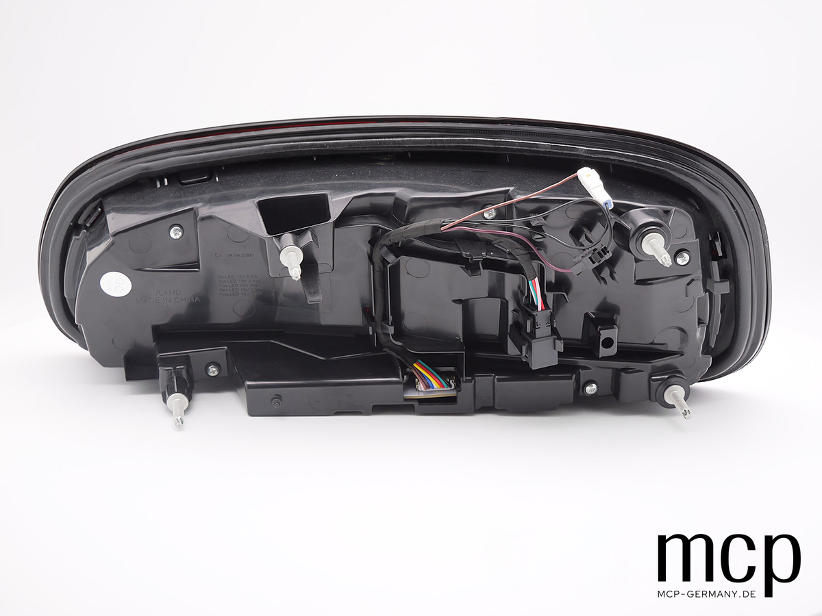 LDMC29 MINI Clubman Rückleuchten – Rückansicht mit Anschlüssen