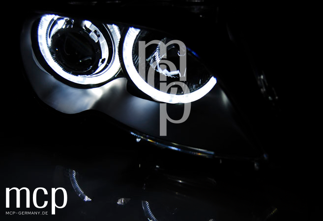 LED Angel Eyes Scheinwerfer BMW E46 Limousine / Touring – Leuchtbild