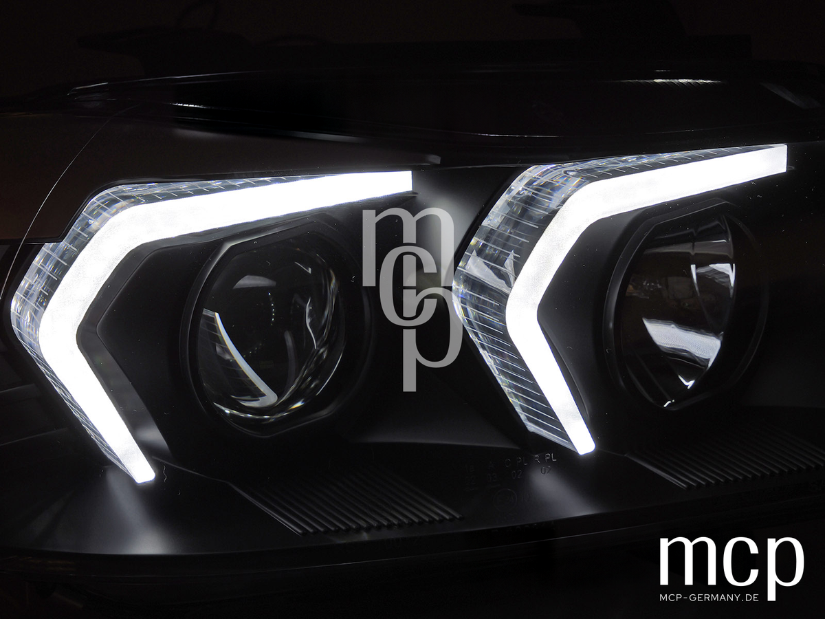Scheinwerfer Set für BMW 3er E90/E91 (2005 bis 2008) in Schwarz – MCP Zusatz 02 Leuchtdetail