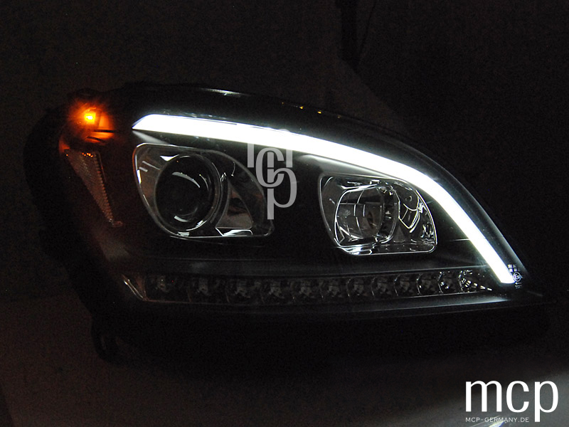 Scheinwerfer Set für Mercedes W164 ML M-Klasse (2005 bis 2007) in Schwarz – Lichtfunktion