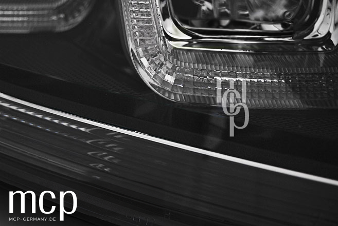 Scheinwerfer Set für VW Golf 7 (11/2012 bis 2017) in Schwarz mit LED Tagfahrlicht – Detailansicht