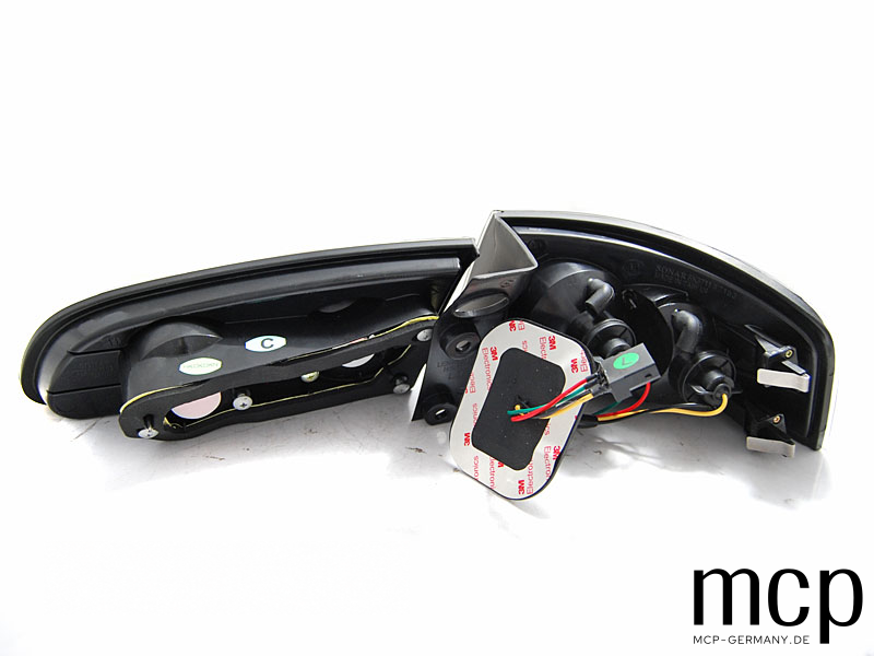 Rückleuchten Set für Seat Ibiza 6L Schrägheck (2002 bis 2008) in Schwarz – Rückansicht
