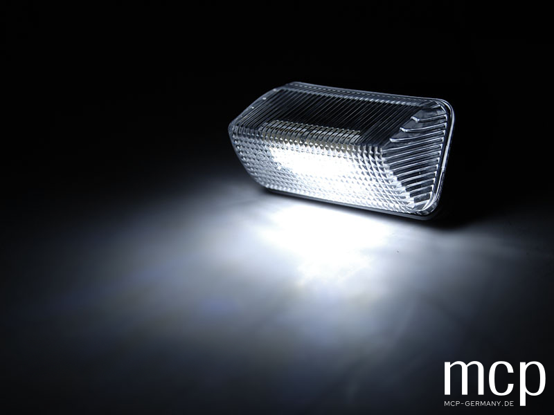 LED Kennzeichenbeleuchtung Set für Toyota Auris / Avensis / Corolla – Leuchtbild