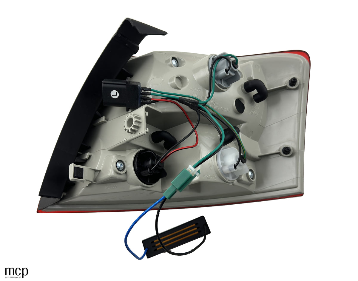 MCP 023056 – Audi A4 B7 Avant LED Rückleuchten rot/klar – Rueckseite Aussen