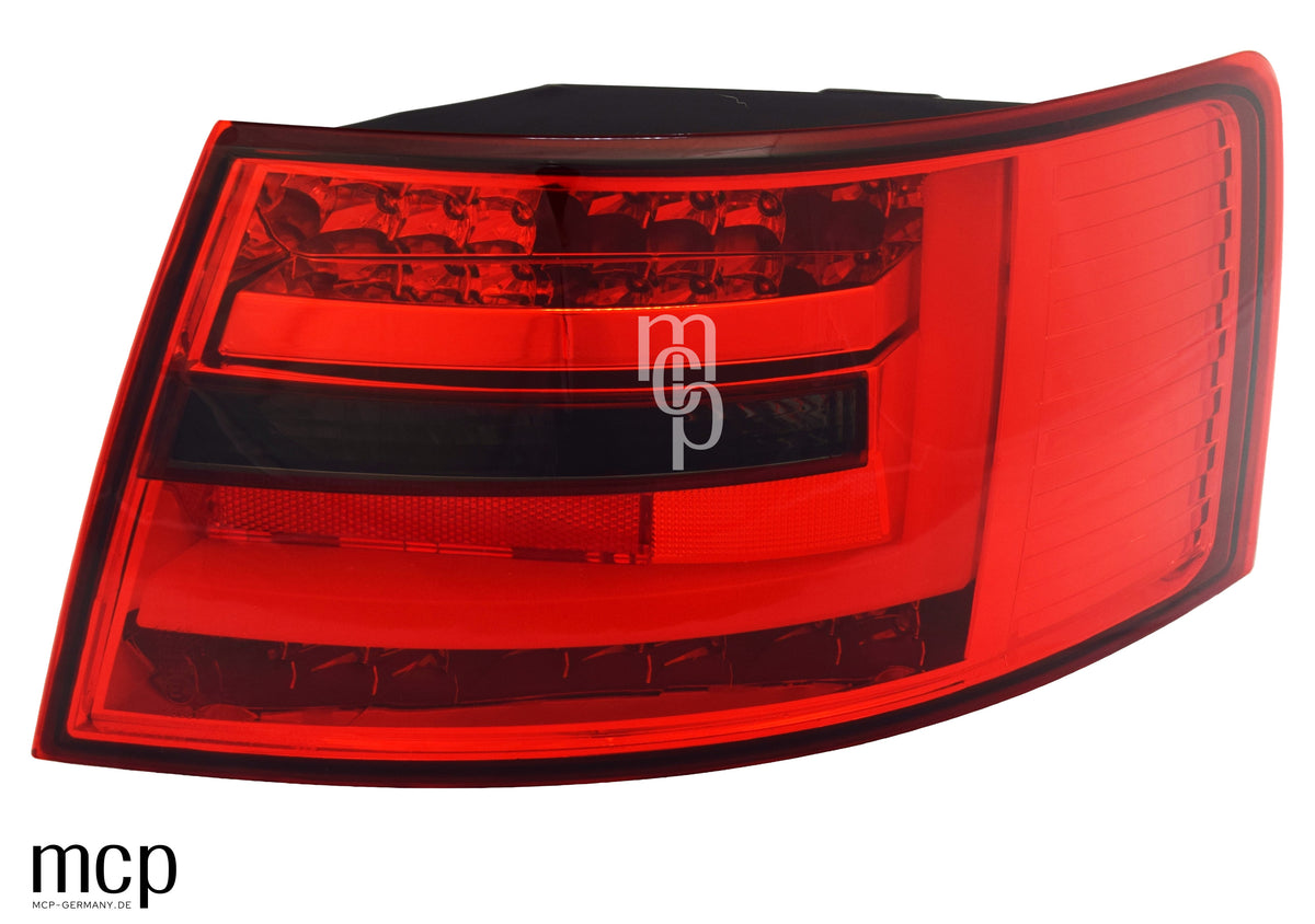 023156 – LED Lightbar Rückleuchte Audi A6 4F Limousine Rot/Smoke, Frontansicht