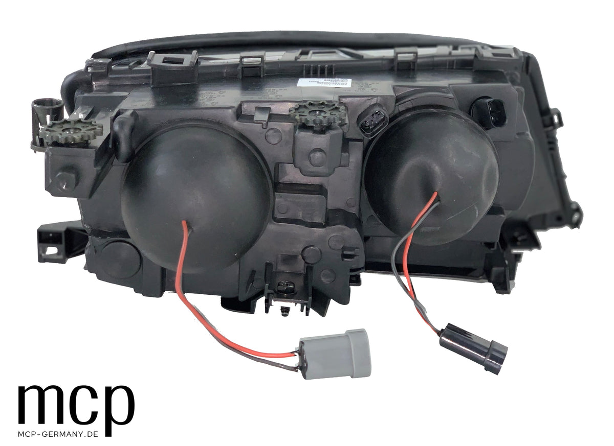 MCP 031165 – BMW 3er E46 Coupé/Cabrio Scheinwerfer Set Schwarz – linke Leuchte, Rückansicht mit Anschlüssen