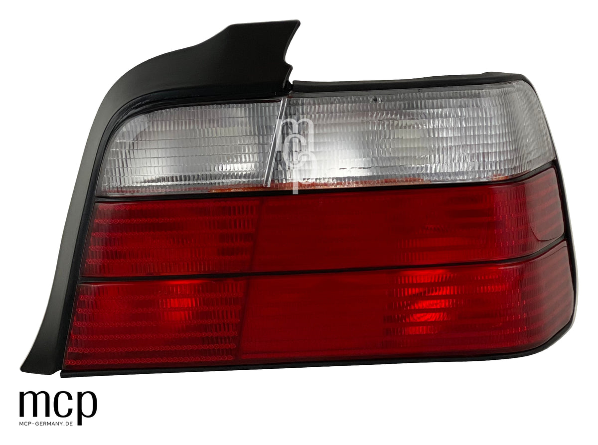 MCP 033008 – Rückleuchten BMW 3er E36 Limousine Rot/Klar – Rechte Rückleuchte, Vorderansicht