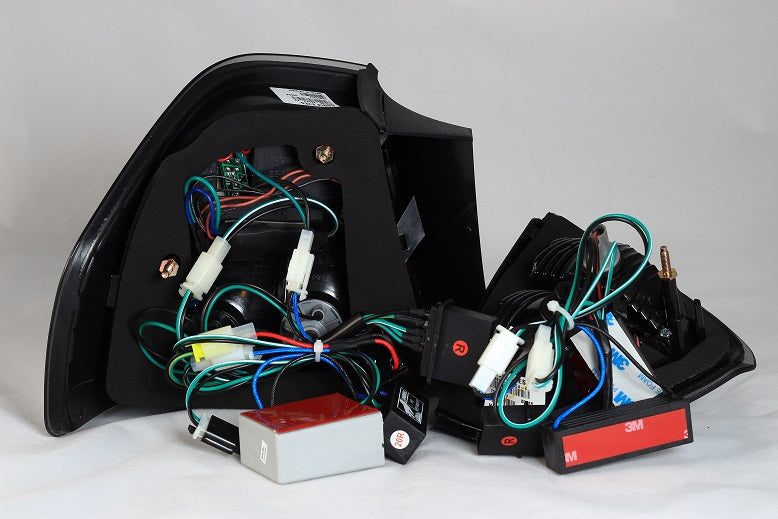 LED Rückleuchten BMW E90 (05-08, nicht 335d) rot/smoke