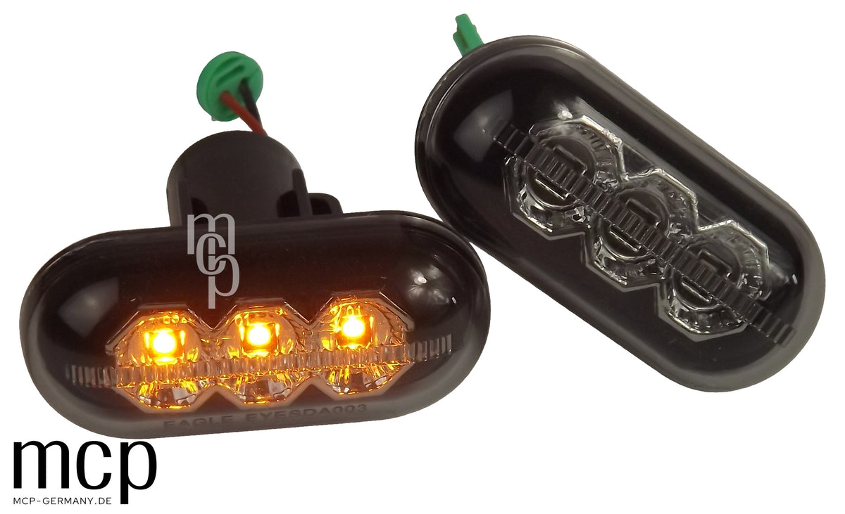 MCP 082004 – LED Seitenblinker Smoke/Schwarz – beide Leuchten, eine eingeschaltet