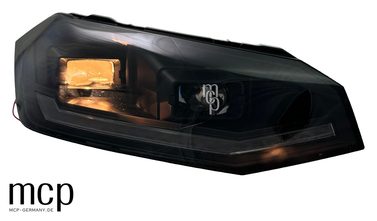 MCP 441264 – VW Polo AW1 Scheinwerfer Schwarz – Lichtansicht 2