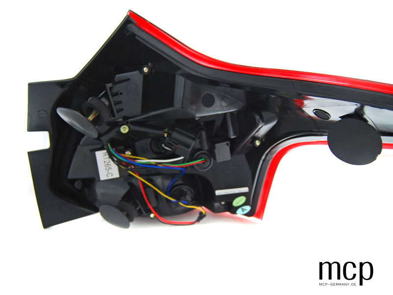 Ford Focus MK3 Rückleuchten – Rückseite und Anschlüsse