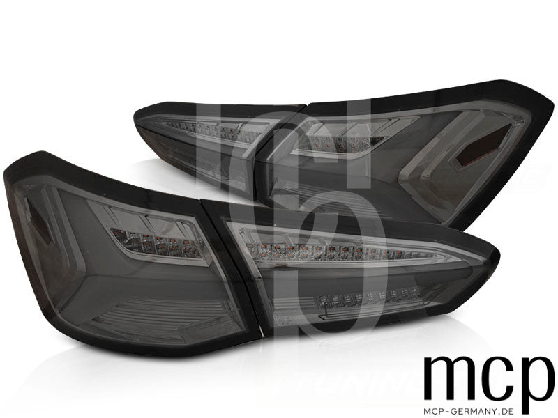Voll LED Lightbar Rückleuchten Set für Ford Focus MK4 Fließheck (04/2018 bis 10/2021) in Smoke mit dynamischem Blinker