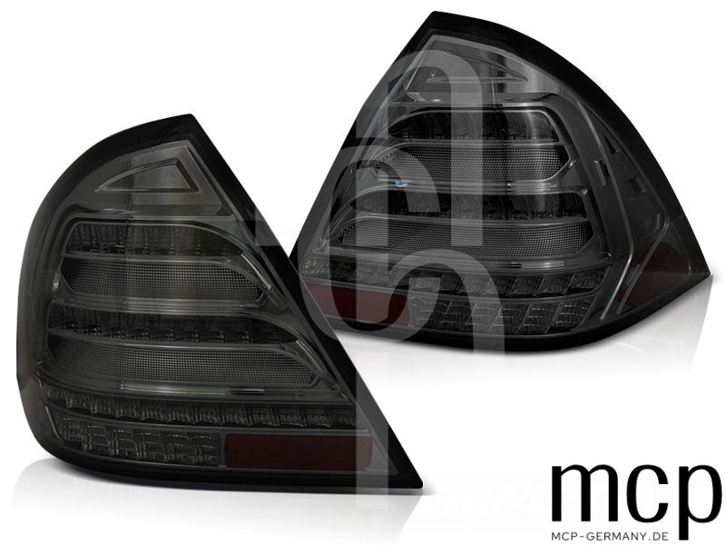 Voll LED Lightbar Rückleuchten Set für Mercedes C-Klasse W203 Limousine (2000 bis 2004) in Smoke mit Dynamischem Blinker