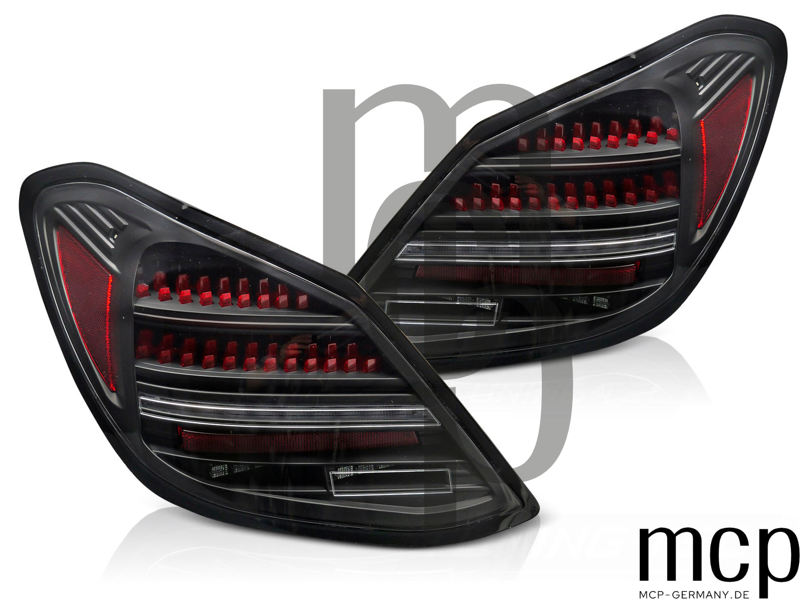 Voll LED Rückleuchten Set für Mercedes-Benz C-Klasse W205 Limousine (02/2012 bis 03/2021) in Schwarz/Rot mit Dynamischem Blinker und Welcome-Light-Funktion