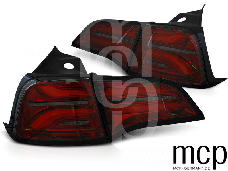 Voll LED Lightbar Rückleuchten Set für Tesla Model 3 (2017 bis 2023) in Rot/Smoke mit Dynamischem Blinker