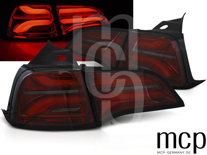 Voll LED Lightbar Rückleuchten Set für Tesla Model 3 (2017 bis 2023) in Rot/Smoke mit Dynamischem Blinker