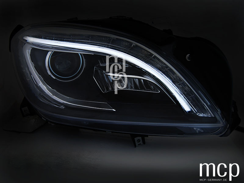 Scheinwerfer Set für Mercedes M-Klasse W166 (2011 bis 2015) in Schwarz – LED Standlicht